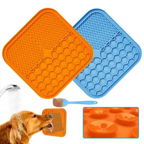 Dog licking slow feeder mat

