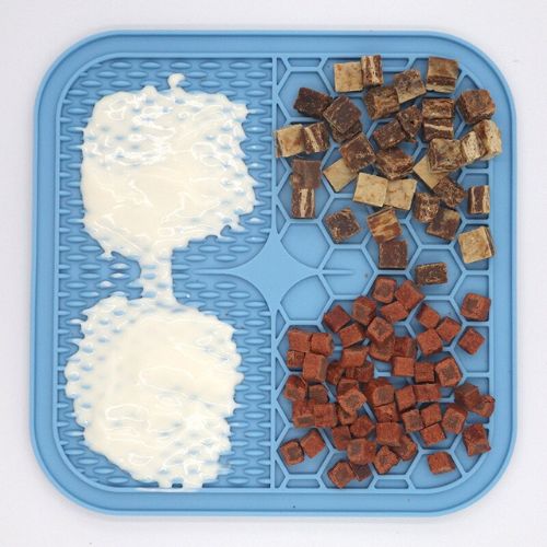 Silicone lick mat for pets

