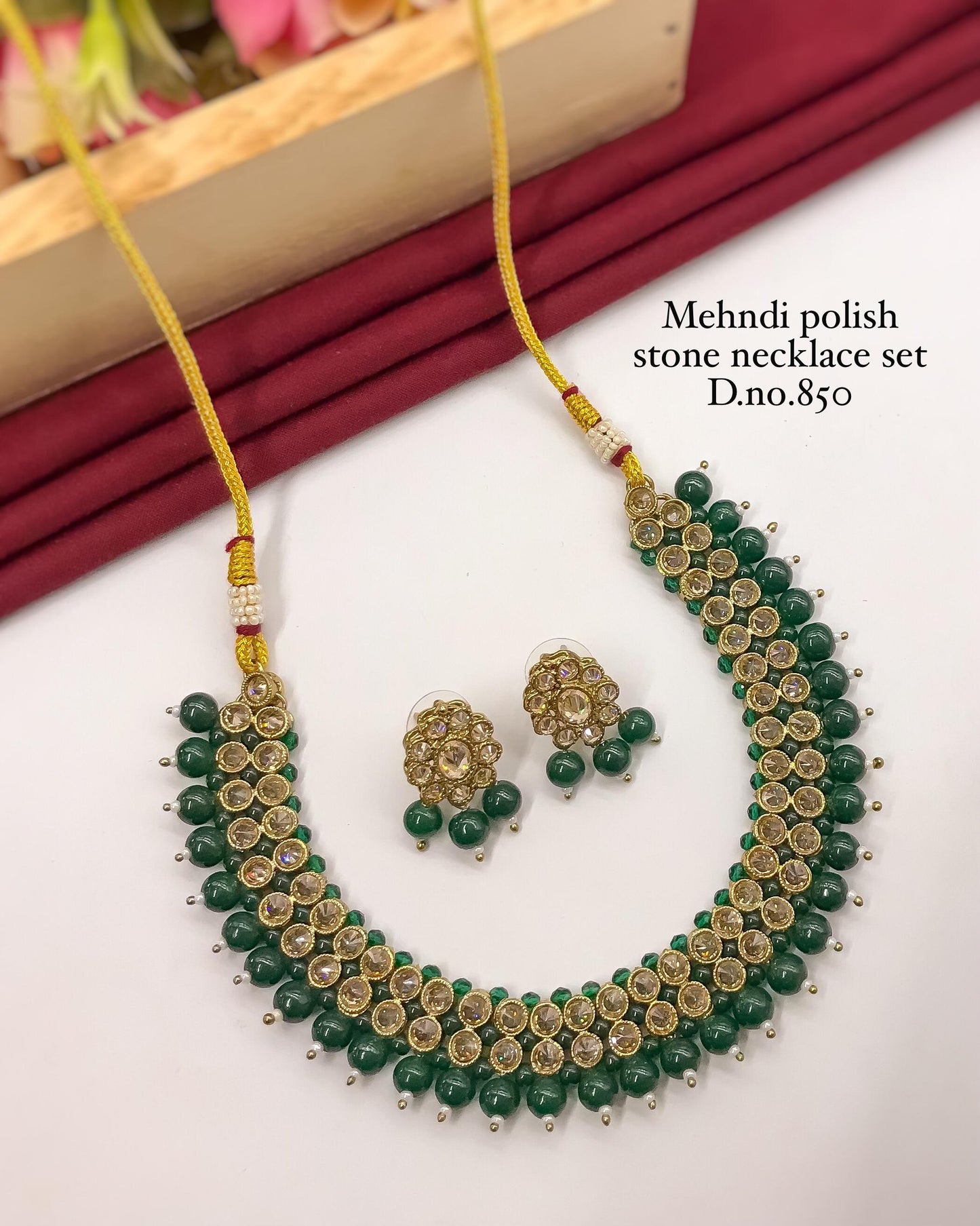 Silver Polish Stone Necklace Set