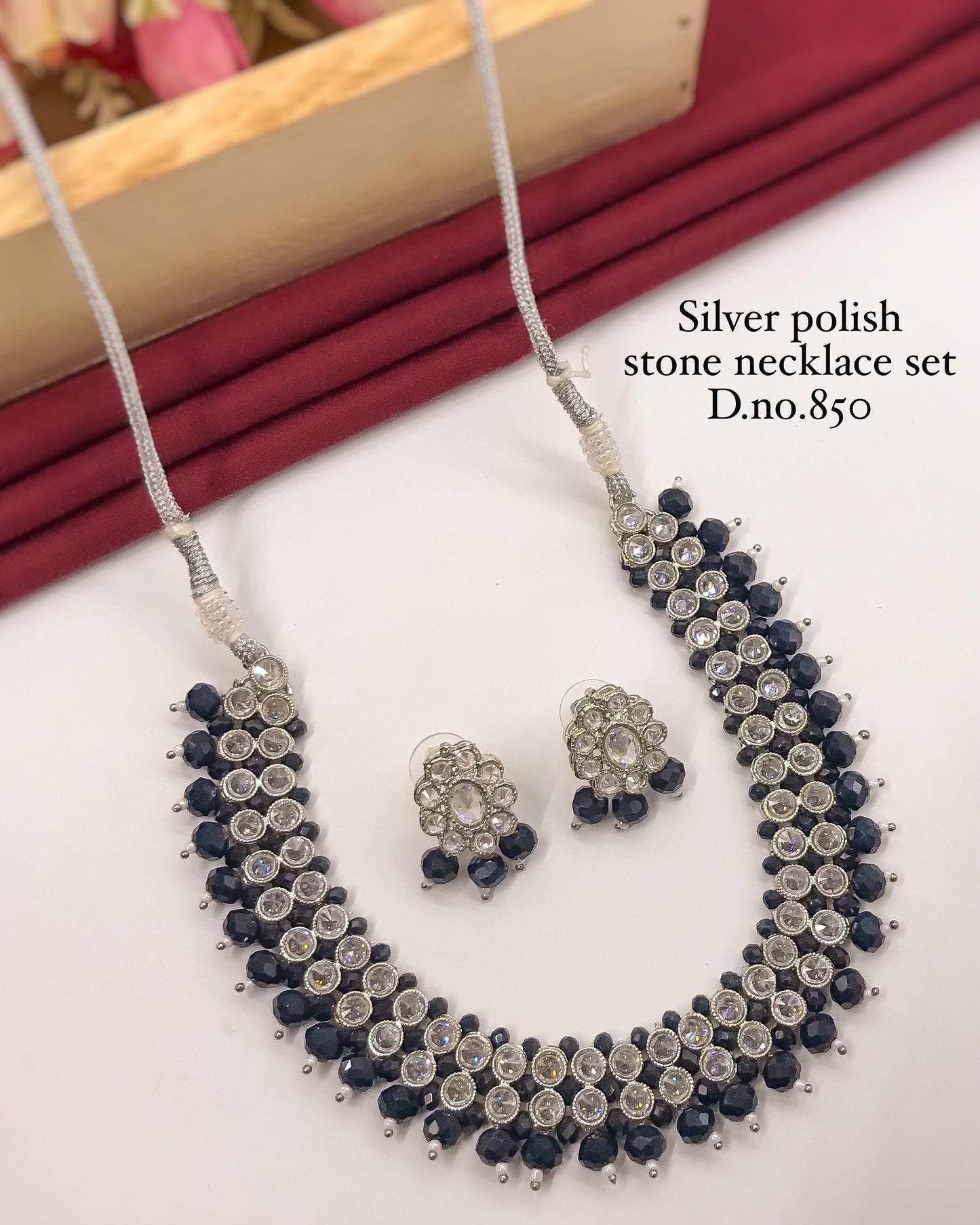 Silver Polish Stone Necklace Set