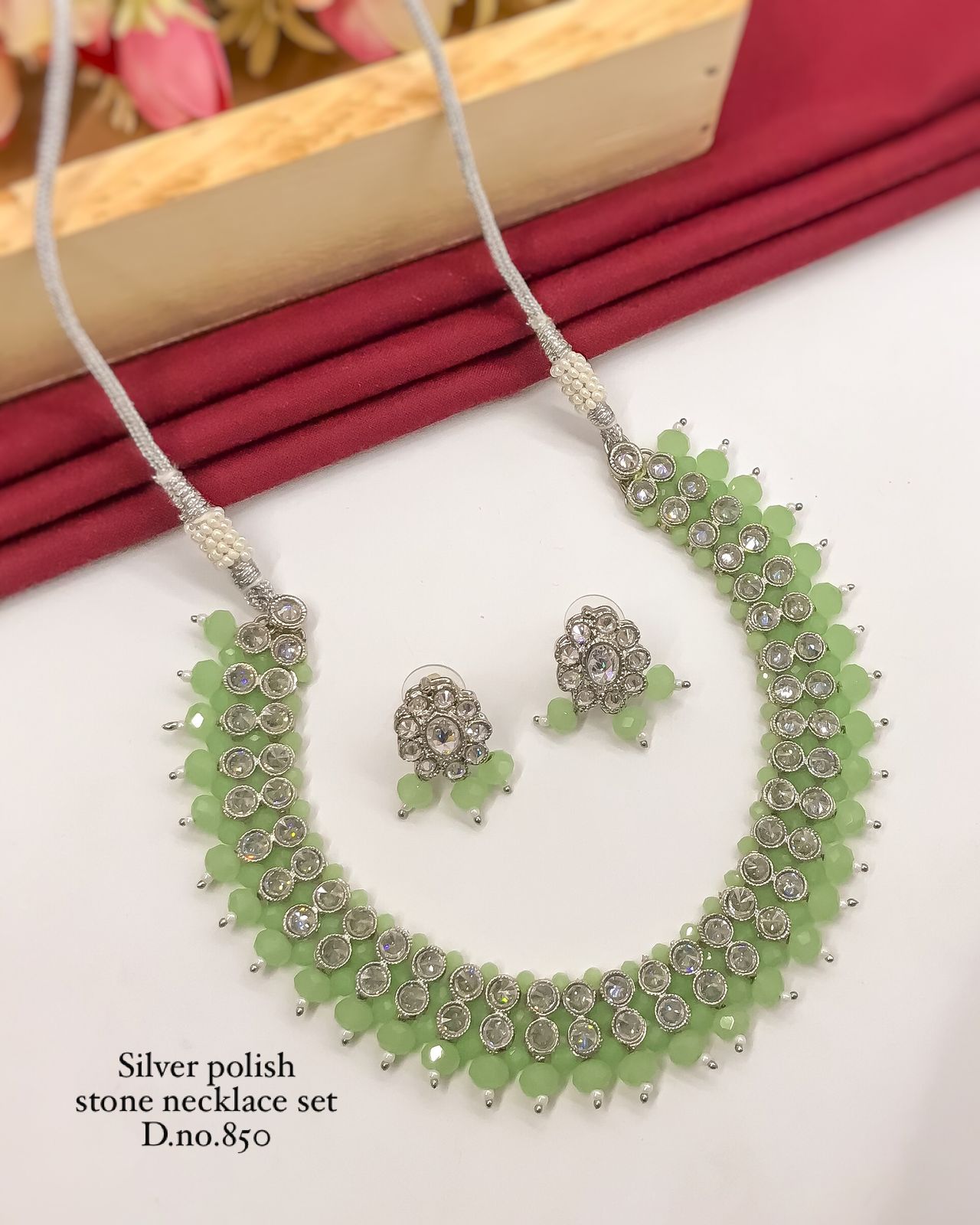Silver Polish Stone Necklace Set